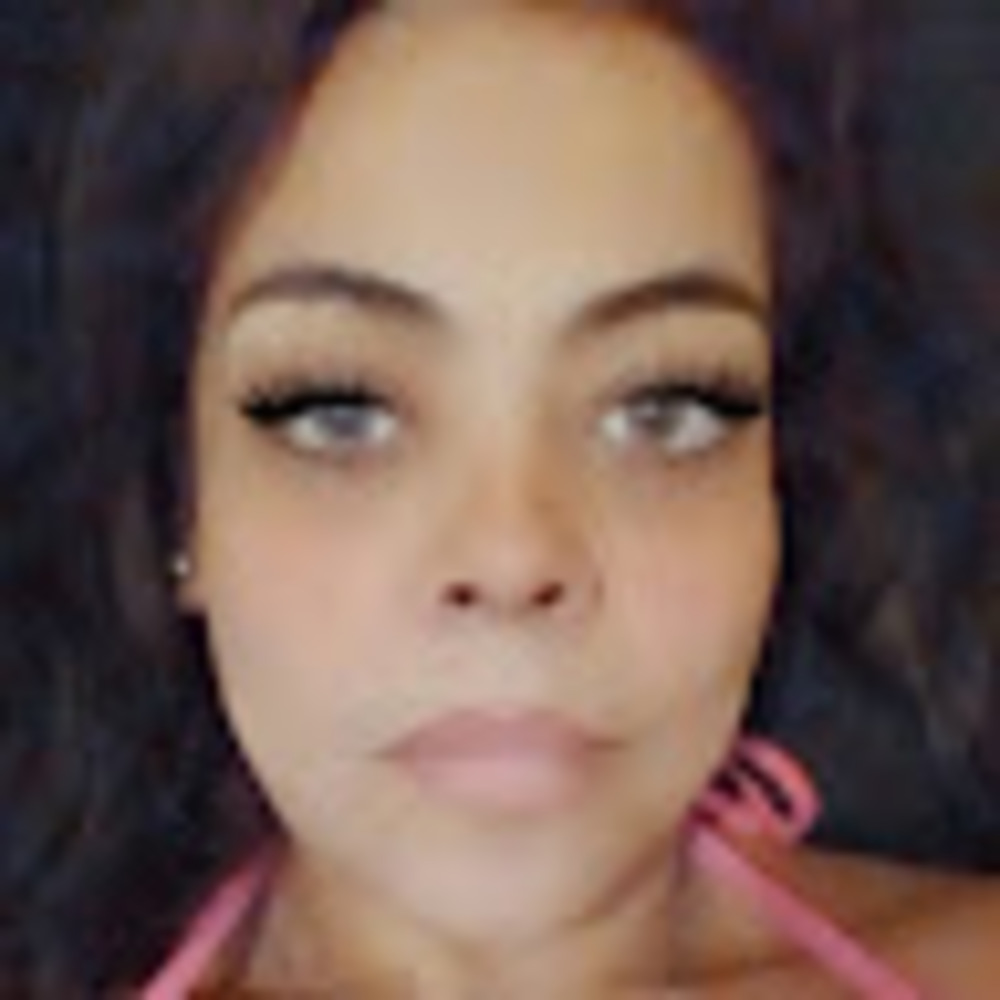 Meet your Posher, Mireya